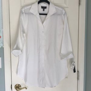 White long blouse , 3/4 sleeve with cuffs
